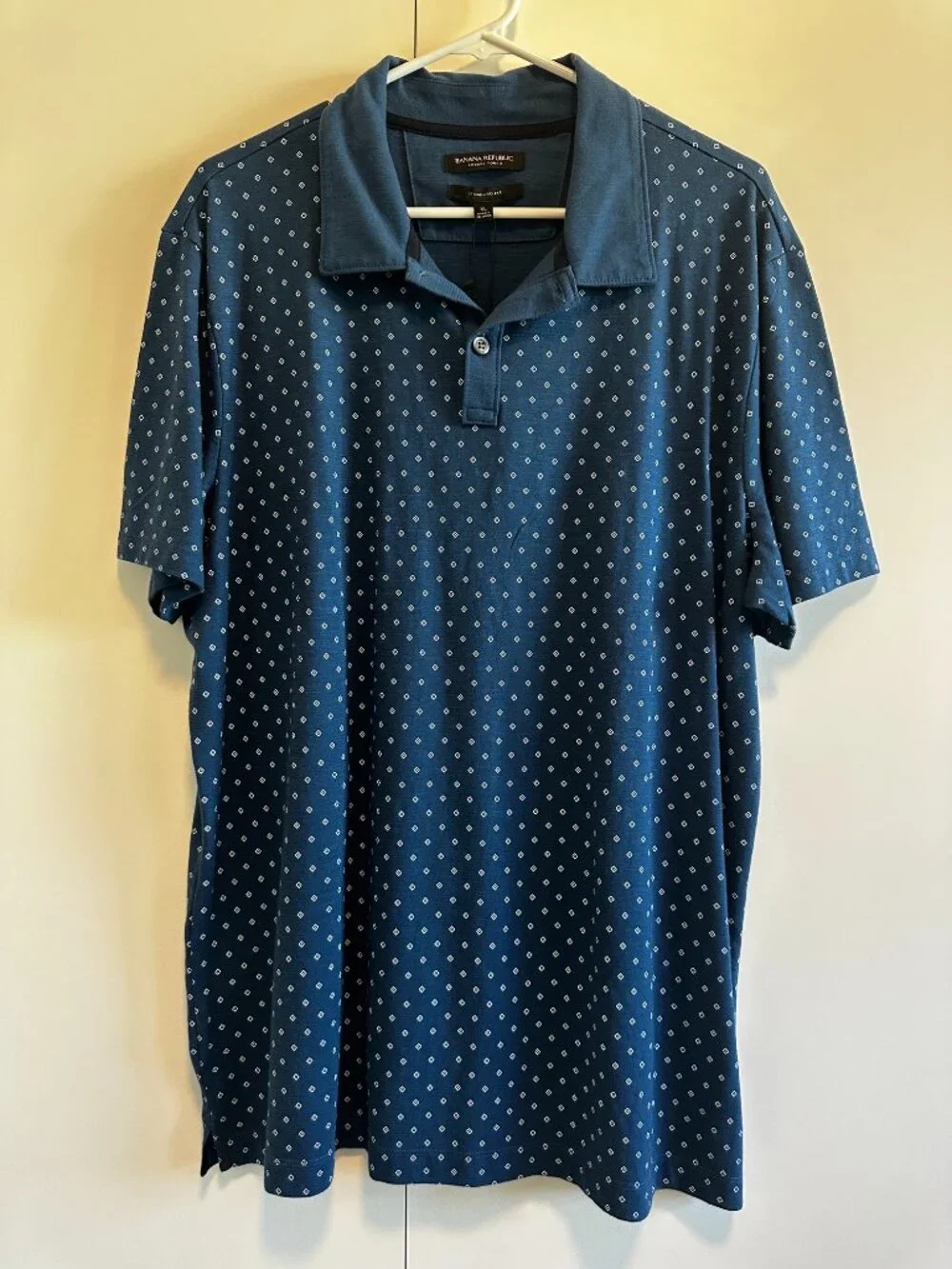 NWT Banana Republic Luxury Touch Polo Shirt Men's Blue Geometric Diamond Dot, XL